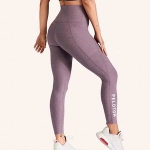 Peloton x Beyond Yoga leggings w/ pockets - S